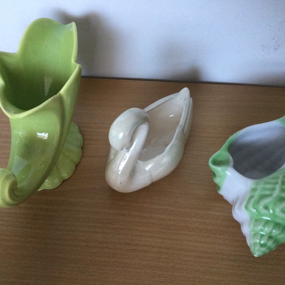 Lot of three ceramic small planters vases home decorations horn shell swan